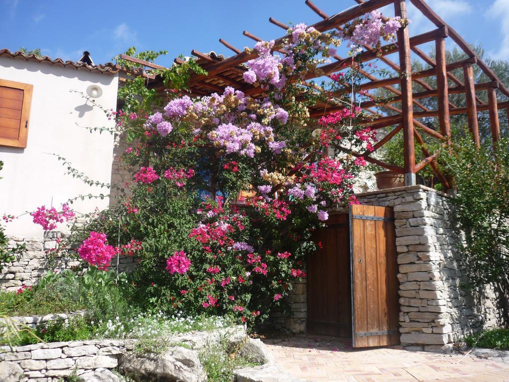 Rocca Del Vento Bed & Breakfast San Pantaleone Ngoại thất bức ảnh