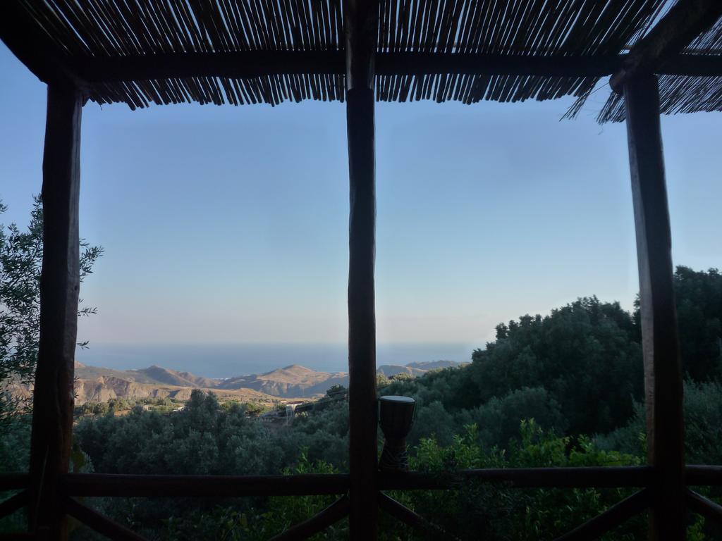 Rocca Del Vento Bed & Breakfast San Pantaleone Ngoại thất bức ảnh