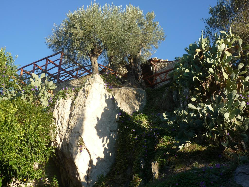 Rocca Del Vento Bed & Breakfast San Pantaleone Ngoại thất bức ảnh