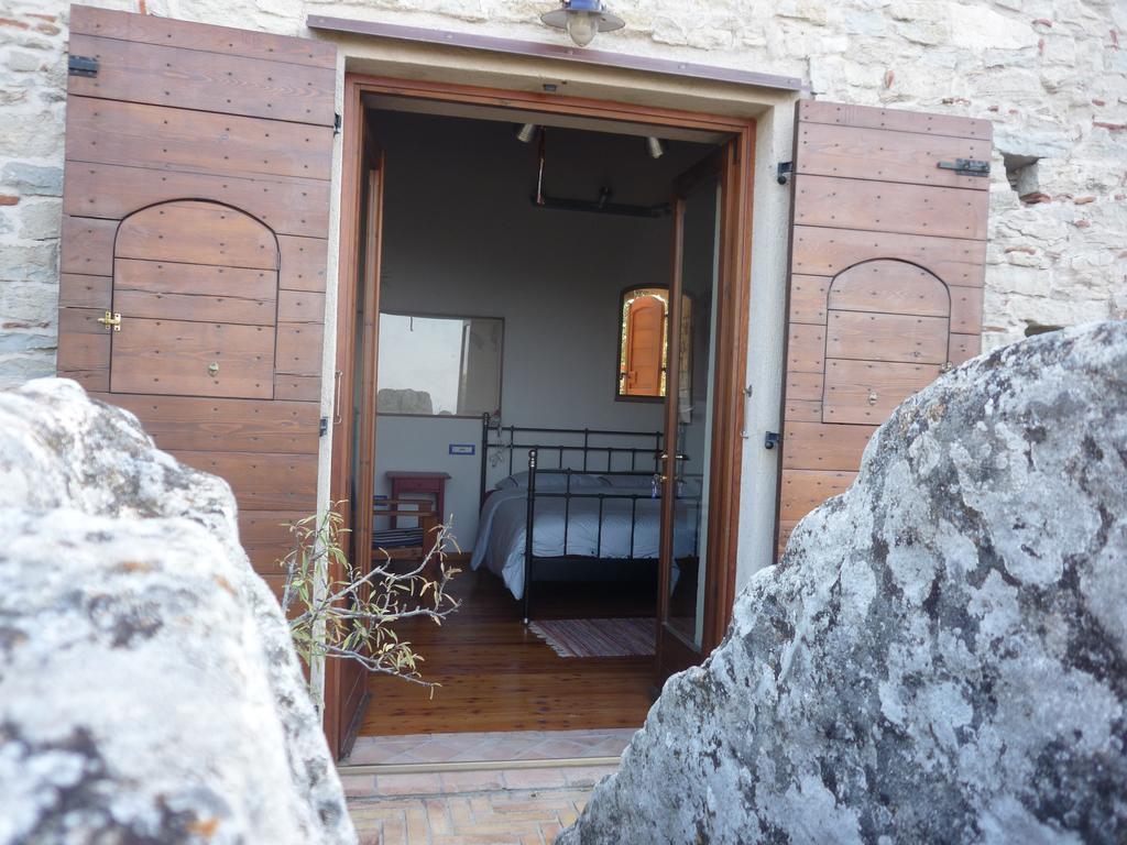 Rocca Del Vento Bed & Breakfast San Pantaleone Phòng bức ảnh