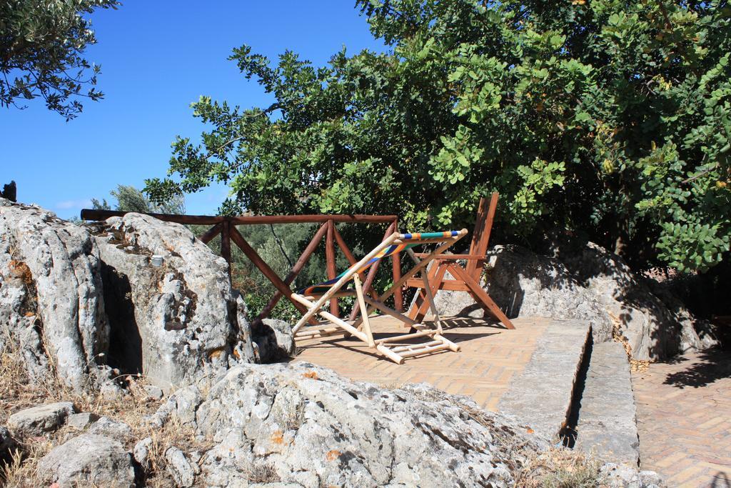 Rocca Del Vento Bed & Breakfast San Pantaleone Ngoại thất bức ảnh