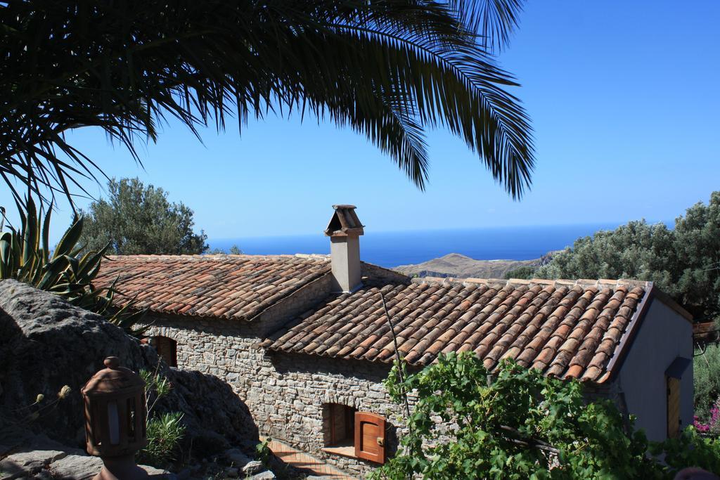 Rocca Del Vento Bed & Breakfast San Pantaleone Ngoại thất bức ảnh